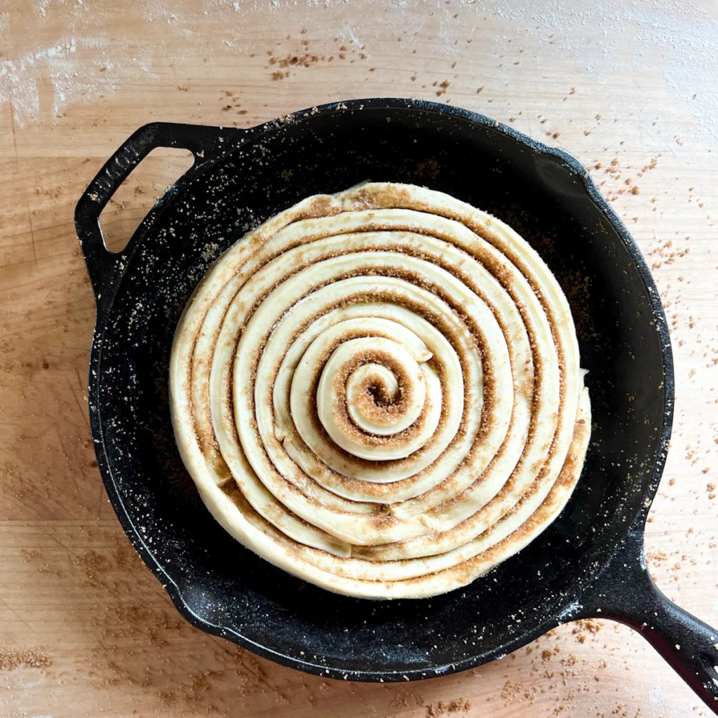 Cast Iron Skillet Cinnamon Rolls - Rocky Hedge Farm